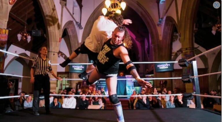 रेसलिंग चर्च