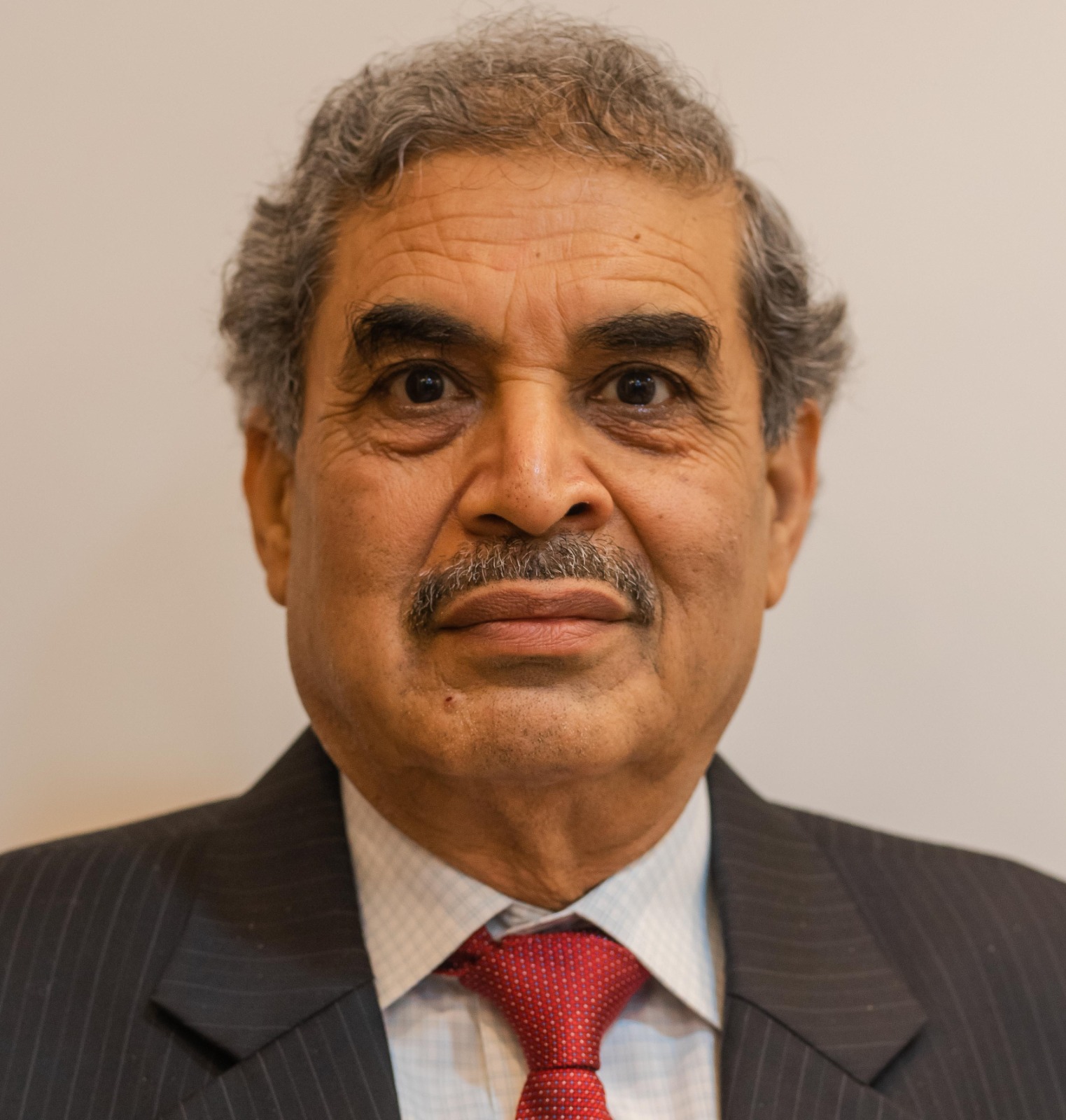 सूर्यप्रकाश से समाधान तक: भारत की हरित ऊर्जा क्रांति